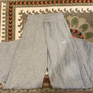 Gray Nike Sweatpants
